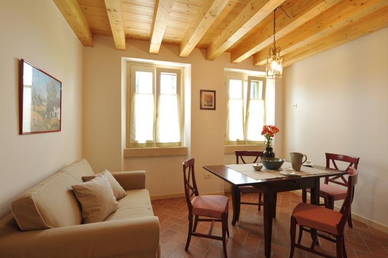 Le Camere Di Virgilio Monzambano Exterior foto